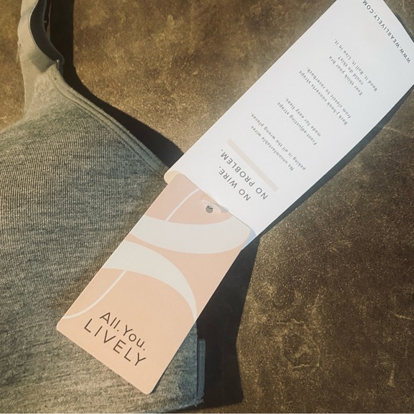 All.You. LIVELY Women's All Day Deep V No Wire Bra - Picture 11 of 16